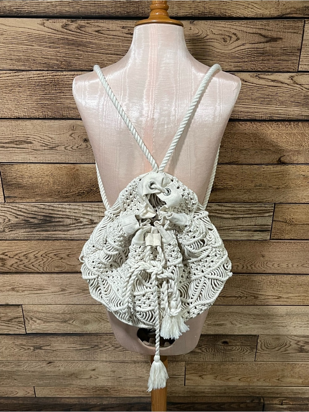 Handwoven Macramé Drawstring Backpack - Cream